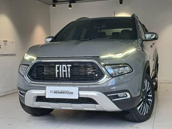 FIAT TORO 2.2 TURBO DIESEL RANCH 4WD AT9 FIAT TORO 2.2 TURBO DIESEL RANCH 4WD AT9